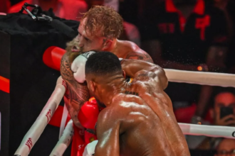 Anthony Joshua Bides His Time